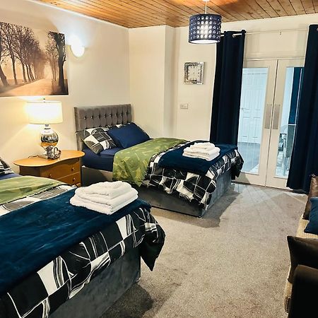 Modern 2 Bedroom Apt Derby City Экстерьер фото