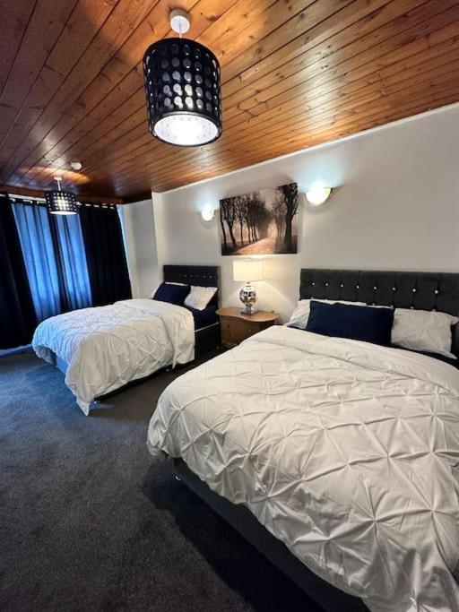 Modern 2 Bedroom Apt Derby City Экстерьер фото