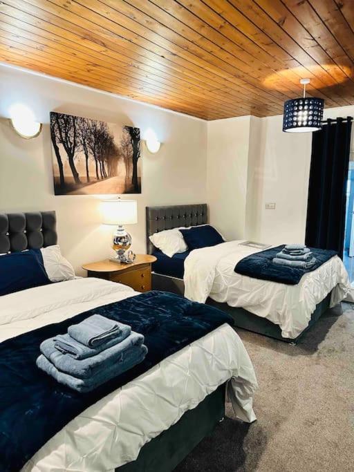 Modern 2 Bedroom Apt Derby City Экстерьер фото