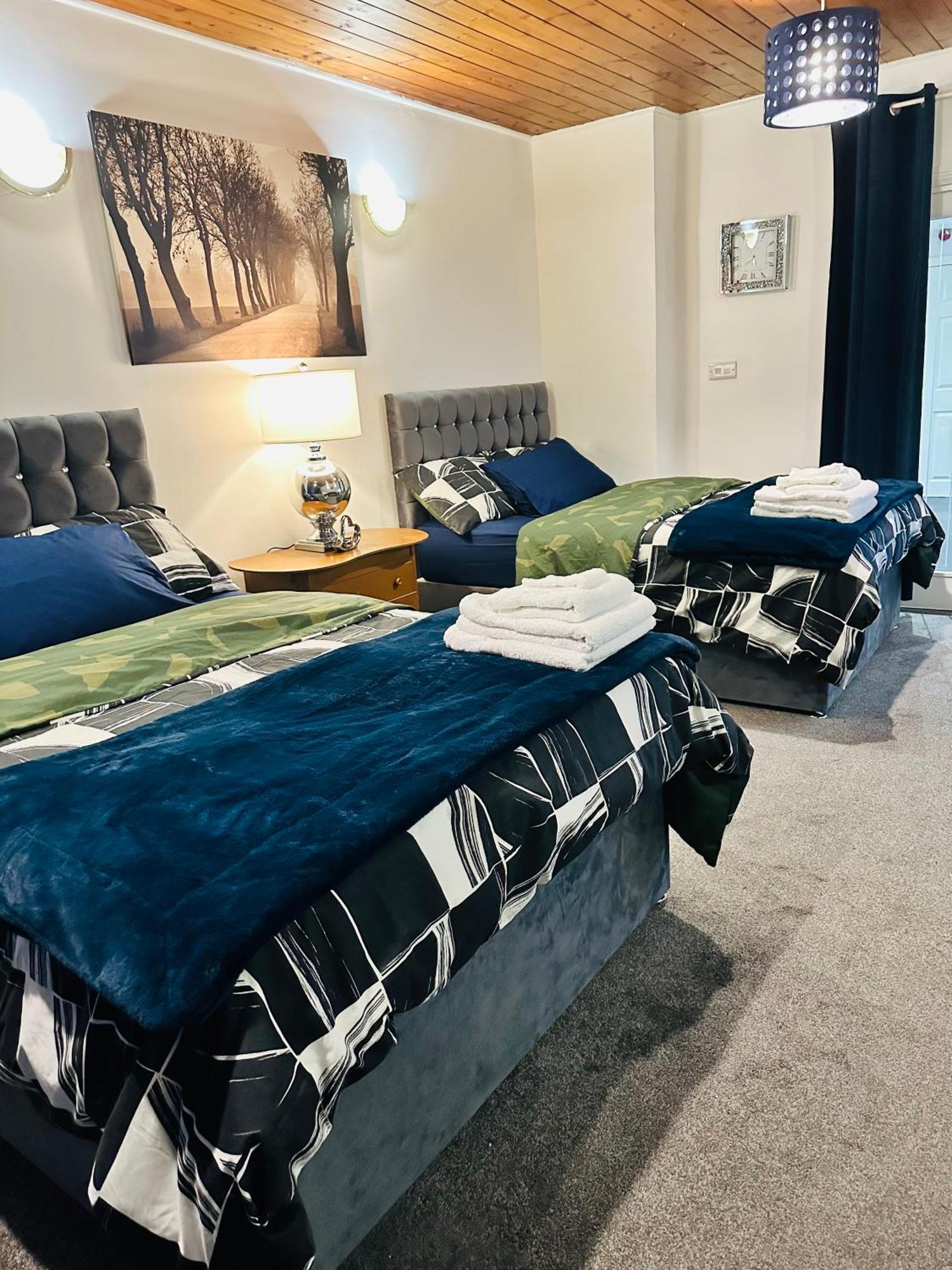 Modern 2 Bedroom Apt Derby City Экстерьер фото