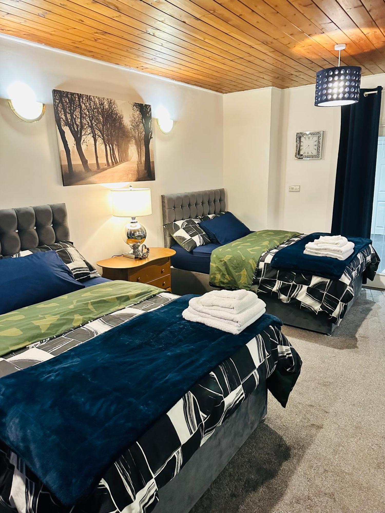 Modern 2 Bedroom Apt Derby City Экстерьер фото